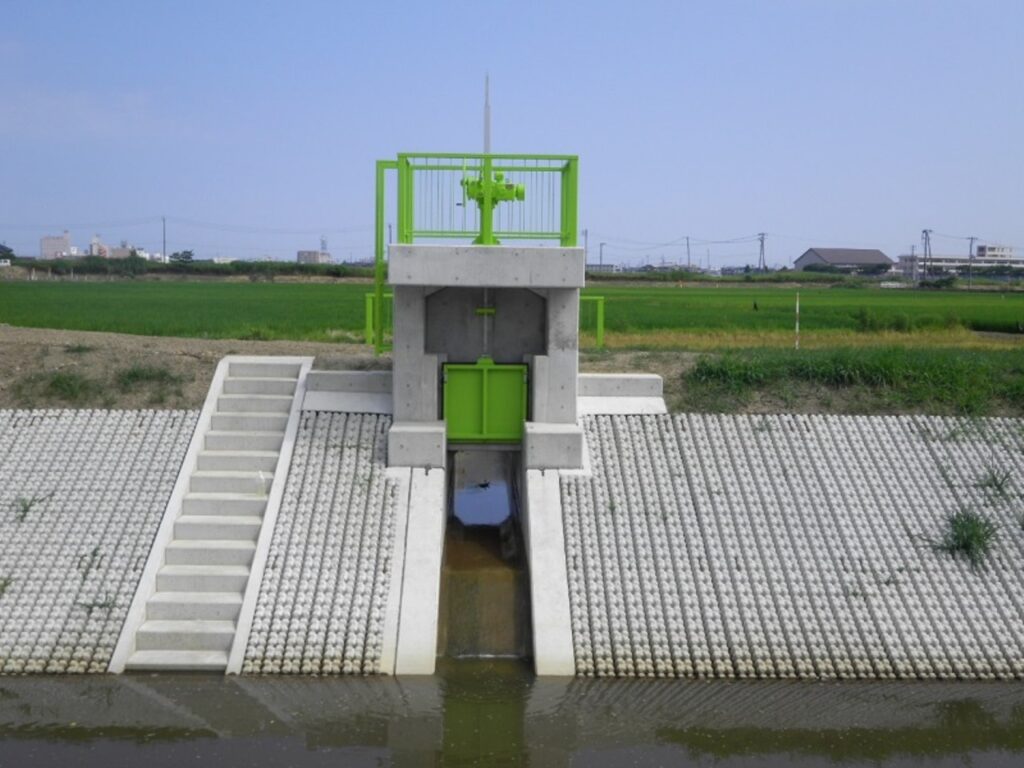 横山川排水樋管ゲート