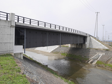 新浄土川橋