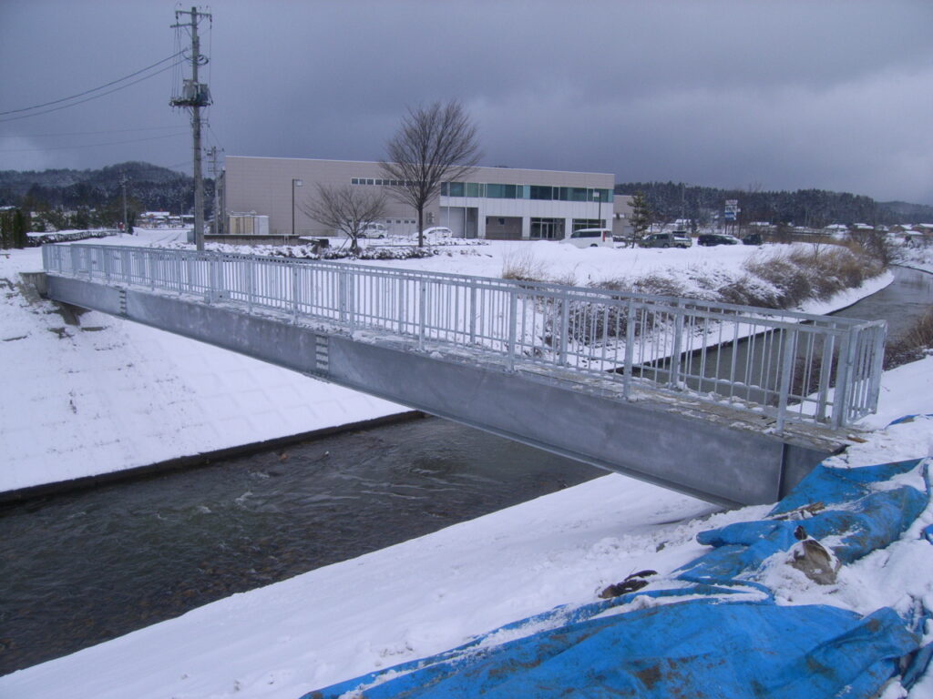 新保水管橋