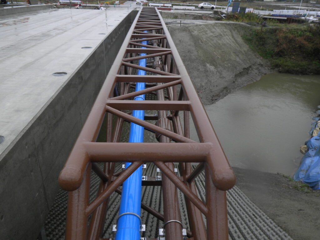 中之島川水管橋